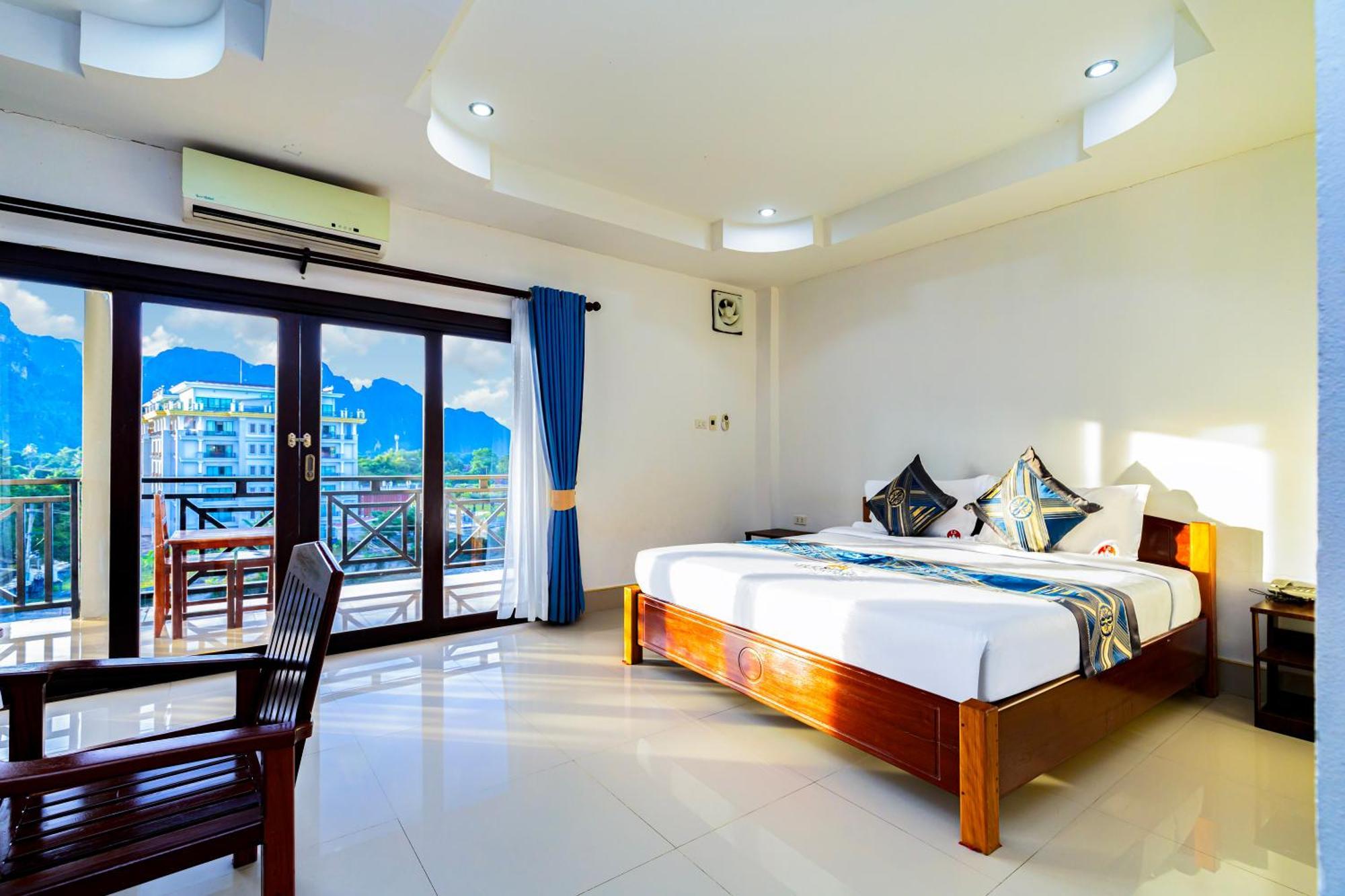Lisha The Grand Riverside Hotel Vang Vieng Exteriör bild