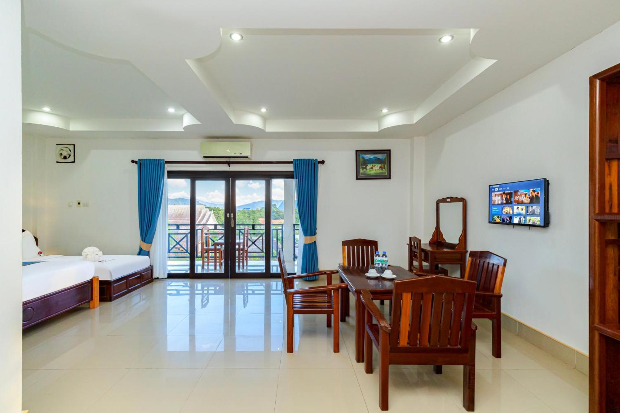 Lisha The Grand Riverside Hotel Vang Vieng Exteriör bild