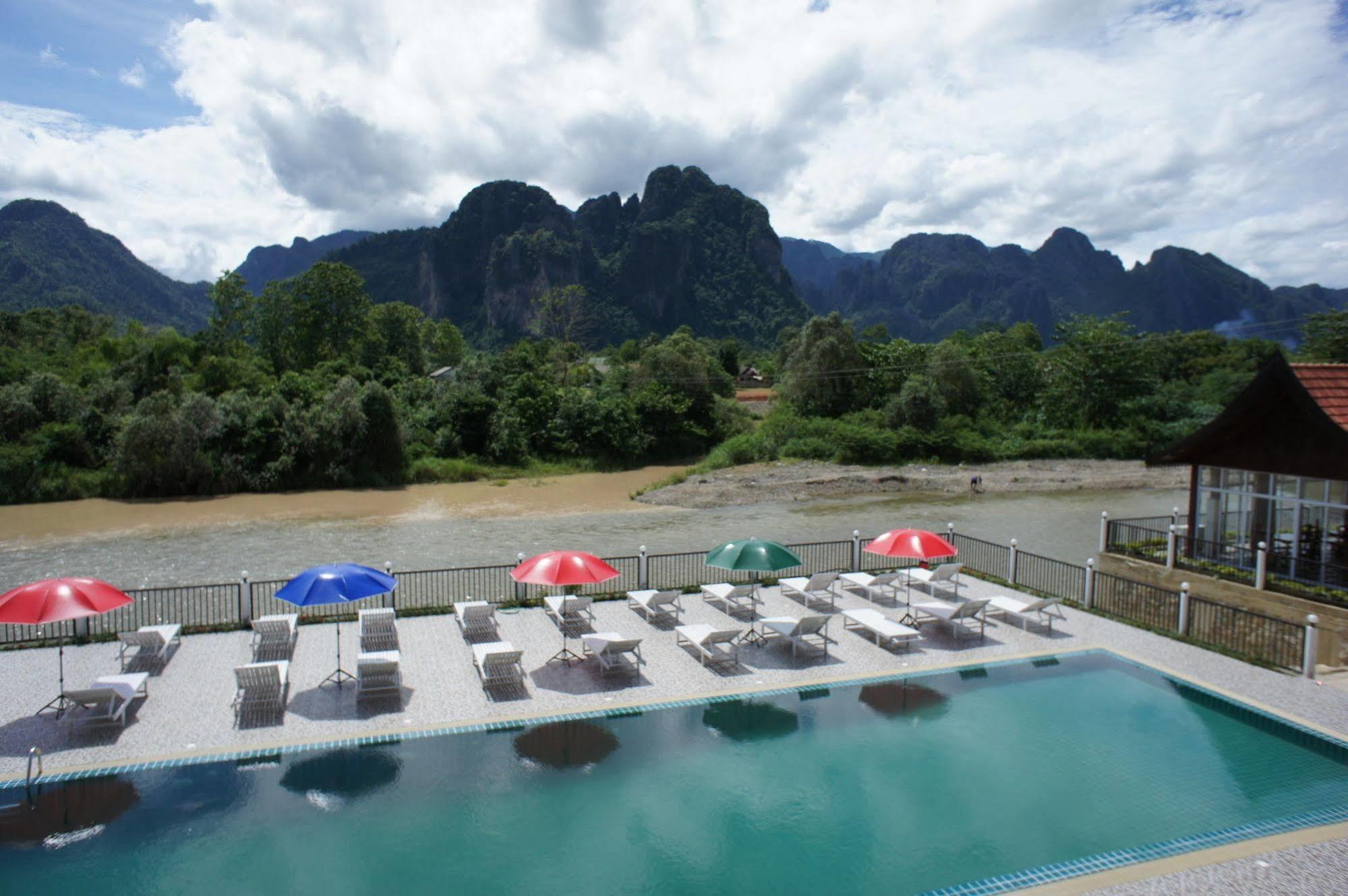 Lisha The Grand Riverside Hotel Vang Vieng Exteriör bild